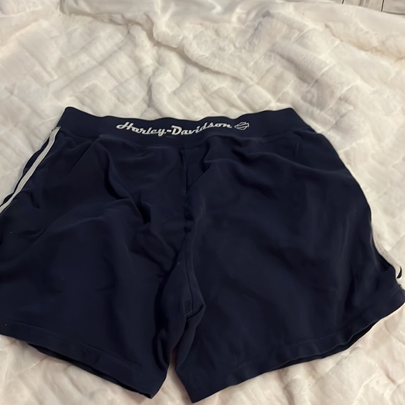 Barely worn - Picture 2 of 2